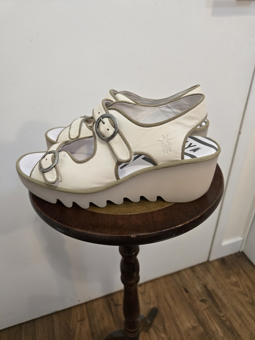 New Fly London Cream Leather Wedge Slingback Buckle Sandal Anthropologie